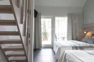 Отели типа «постель и завтрак» Varjola Holiday Center Лаукаа Стандартный двухместный номер с 2 отдельными кроватями-3